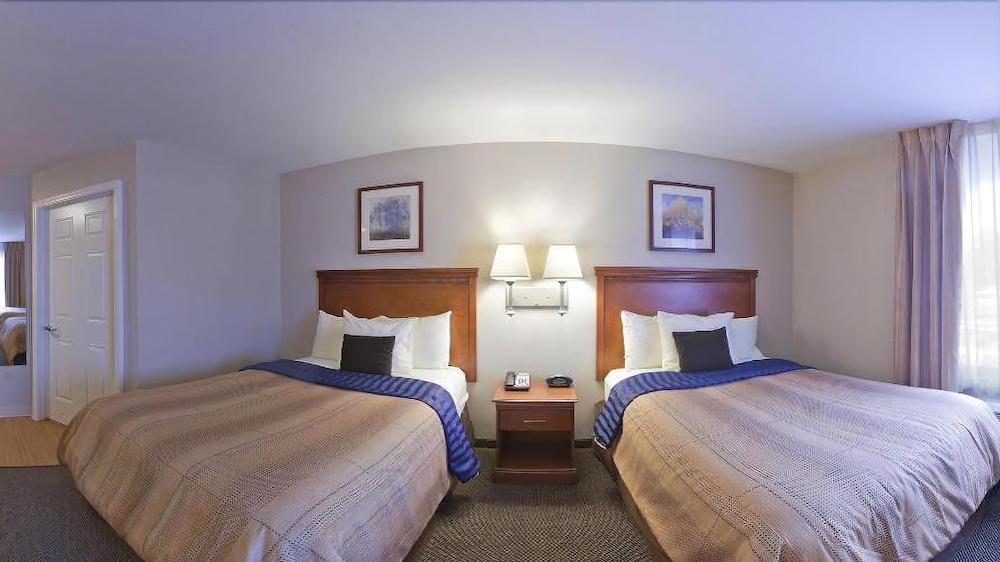 แคนเดิ้ลวูด สวีท แคละมะซู Hotel คาลาเมซู ภายนอก รูปภาพ